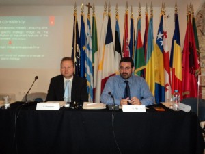 Ο Γιώργος Πρωτόπαπας (αριστερά) με το Δρ. Γιώργο Φίλη (δεξιά)